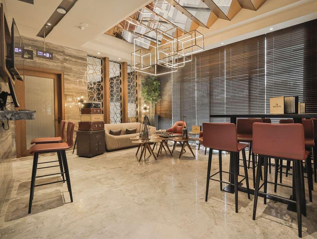 Best Western Plus Maya - Luxury Collection Hotel Dhaka Restaurant bilde